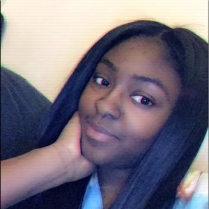 Meet your Posher, Jakima